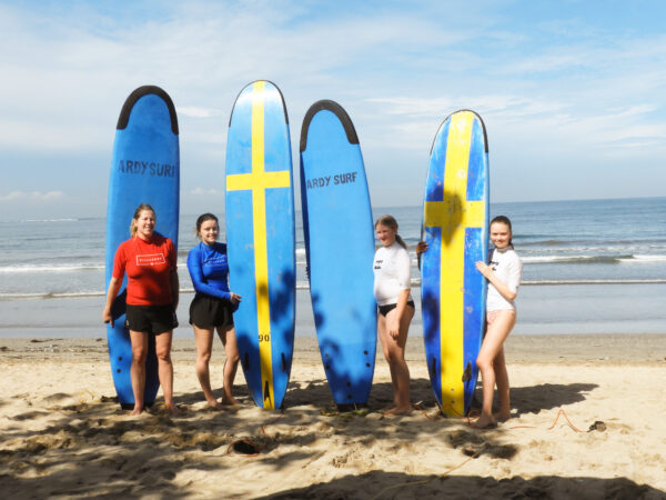 2h surf lesson in Kuta beach - Image 5